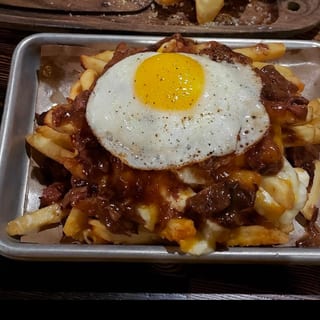 Rib Poutine